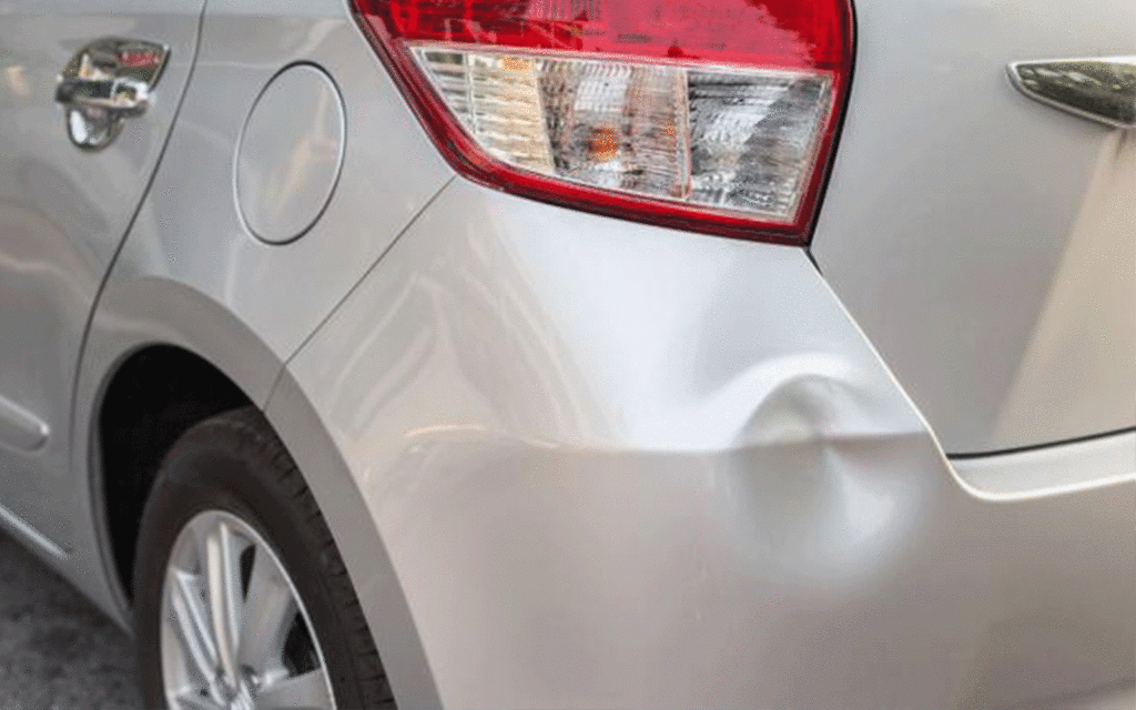 鈑金塗装IvyBlue　へこみ素材